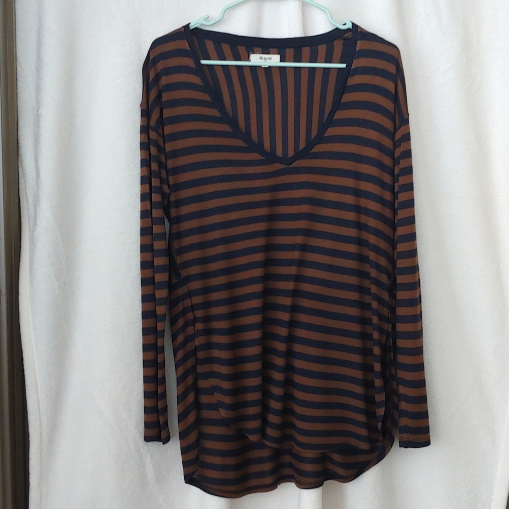 Madewell Long-Sleeved Stripe Tee with V-Neck, Small (fits like Medium)